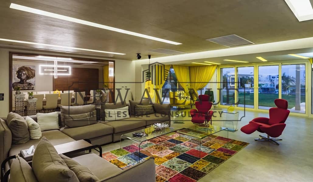 prime location 1st row lagoon view Super lux finishing ready to move Includes all services Nanny's and driver room with toilet standalone for sale – pohled 3