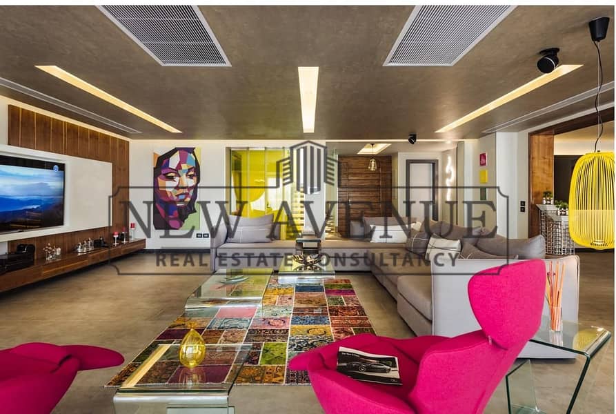 prime location 1st row lagoon view Super lux finishing ready to move Includes all services Nanny's and driver room with toilet standalone for sale – pohled 5