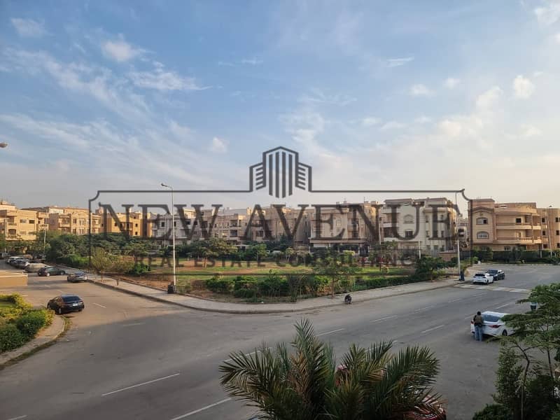 Ready to move - luxurious finishing - View wide garden - prime location apartment for sale in Banafseg 12 - Widok 2