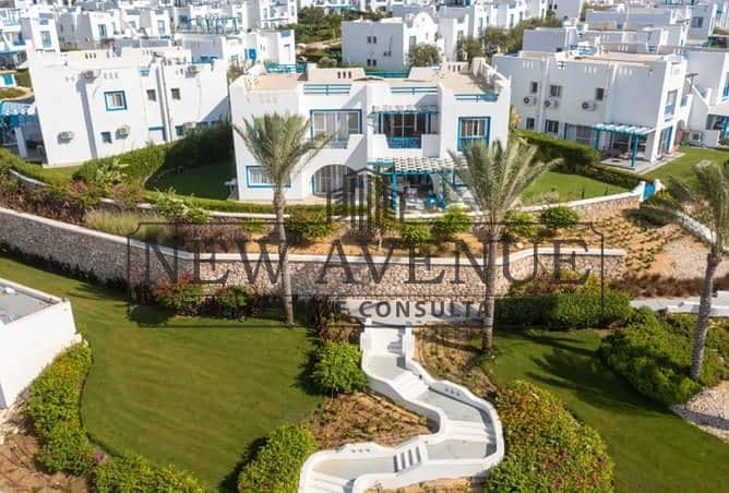 Down payment with installments - Prime location lagoon view - corner - Bahary - town house for sale in Mountain view Ras El Hikma - Ansicht 2