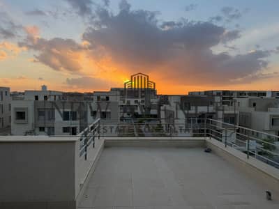 4 Bedroom Twin House for Sale in New Cairo, Cairo - WhatsApp Image 2025-12-16 at 3.53. 50 PM (1). jpeg 4 Bedroom Twin House for Sale in New Cairo, Cairo - WhatsApp Image 2025-12-16 at 3.53. 50 PM (1). jpeg