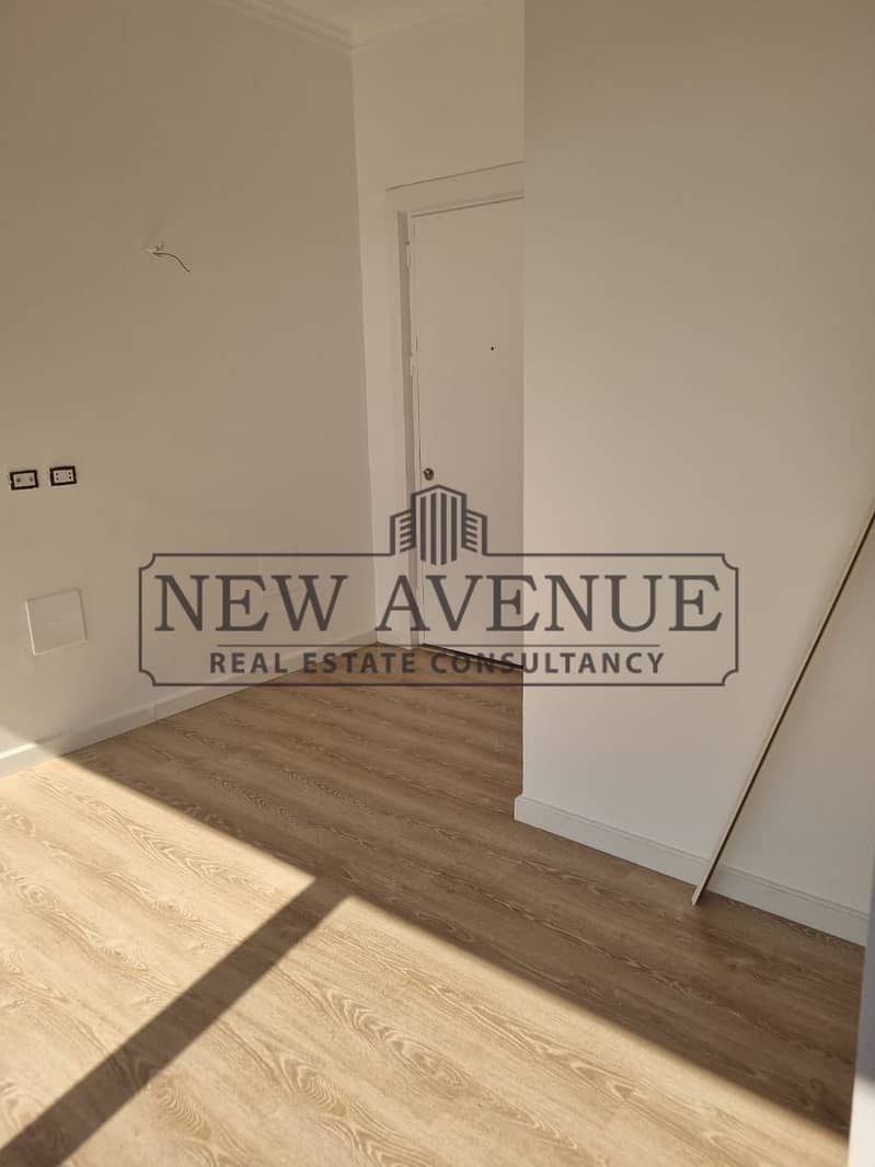under market price for Penthouse - Fully Finished - ready to move - First Hand - Prime Location - for Sale in El Patio Casa El Shorouk – pohled 4
