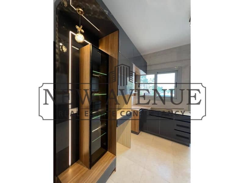 Fully Finished Ultra Modern Townhouse for sale in Palm Parks by Palm Hills, prime location in new extension, 4 bedrooms, ready to move with ACs & kitc - Ansicht 3
