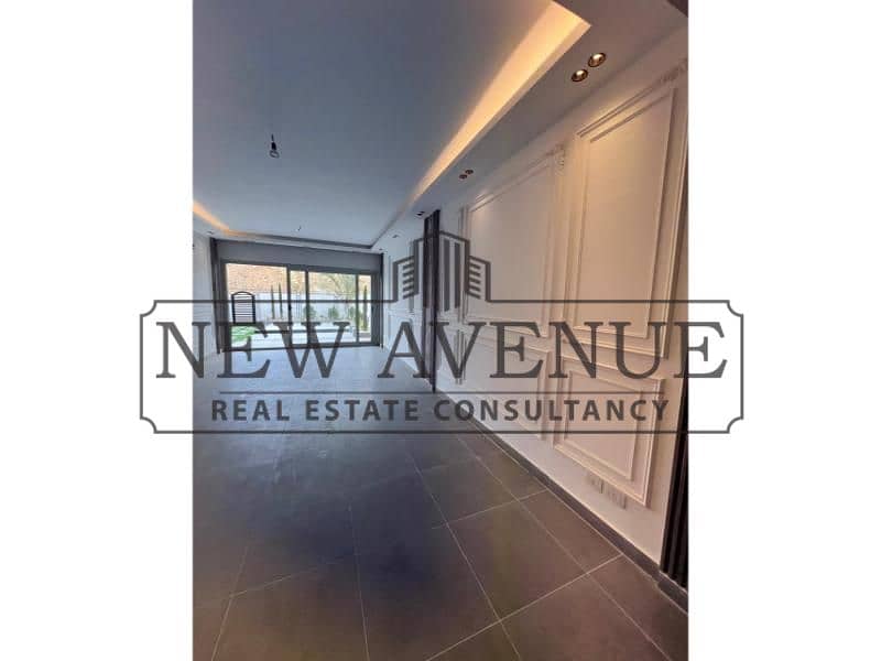 Fully Finished Ultra Modern Townhouse for sale in Palm Parks by Palm Hills, prime location in new extension, 4 bedrooms, ready to move with ACs & kitc - Mehr