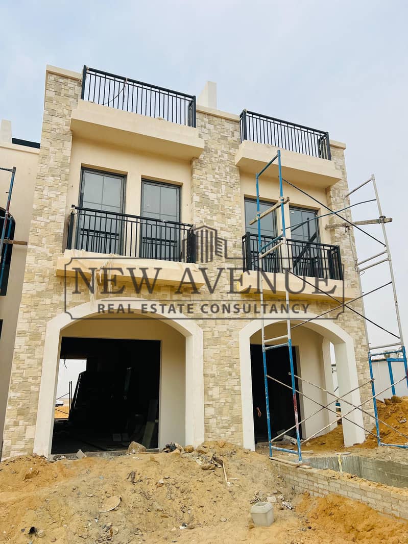 Corner Town villa for sale the Marq Gardens New Cairo - Más