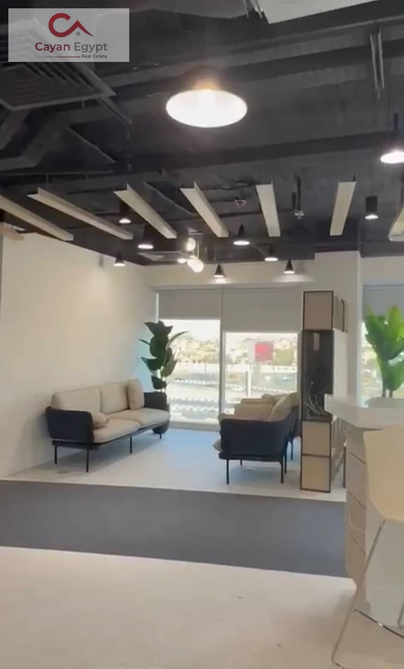 Own your administrative office next to Madinaty and the New Capital entrance on Al-Amal Axis, with exclusive discounts on both installment and cash – pohled 3