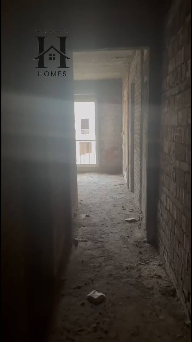 Apartment for Sale 122 sqm in Sarai Mostakbal City – 1st Floor – Semi Finished – Best Price - Więcej