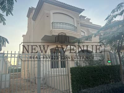 4 Bedroom Twin House for Sale in New Cairo, Cairo - WhatsApp Image 2024-12-11 at 3.25. 40 PM. jpeg 4 Bedroom Twin House for Sale in New Cairo, Cairo - WhatsApp Image 2024-12-11 at 3.25. 40 PM. jpeg