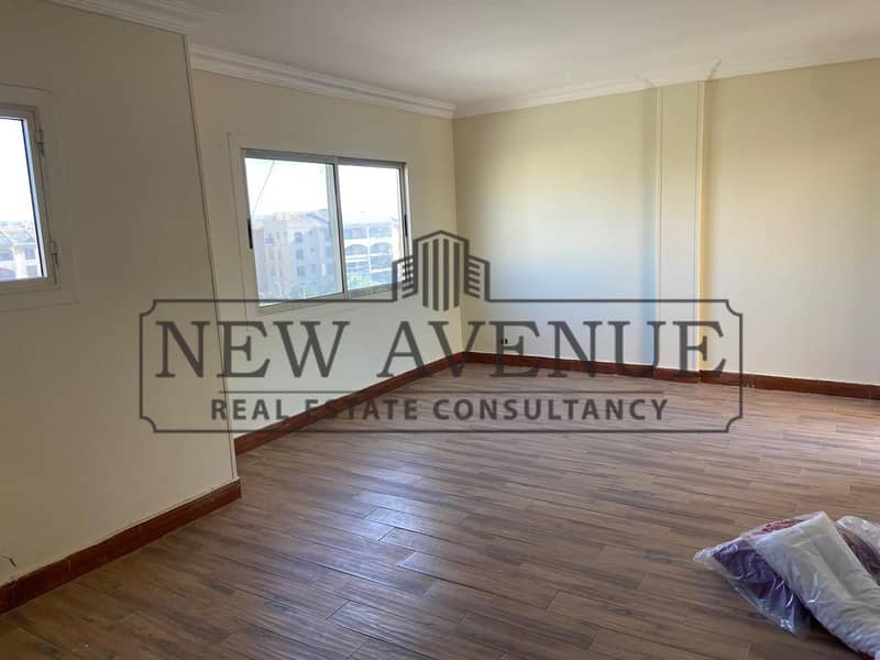 Delivered Fully finished Apartment 3 Bedrooms 2 Bathrooms Overlooking landscape in Panorama El Shorouk - Ansicht 3