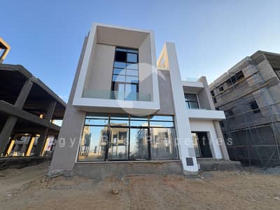 تاون هاوس 4 غرف نوم للبيع في القاهرة الجديدة، القاهرة - IMG-20250318-WA0227. jpg