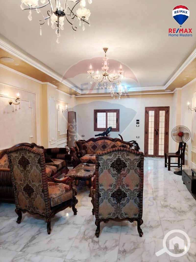 Distinctive apartment for sale in Mansoura, side view - View 3