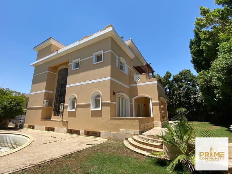 Standalone villa 800 sqm fully finished with private pool for sale in prime location and lowest price in Mena garden city 6 October – pohled 5