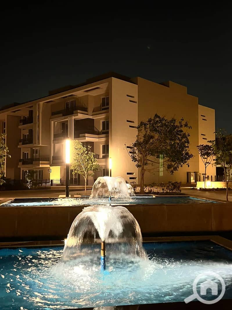 Own Villa Ready To Move in Pyramids Hills New Giza - Daha fazla