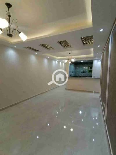3 Bedroom Flat for Sale in Hadayek al-Ahram, Giza - IMG-20260414-WA0029. jpg 3 Bedroom Flat for Sale in Hadayek al-Ahram, Giza - IMG-20260414-WA0029. jpg