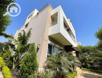 5 Bedroom Villa for Sale in 6th of October, Giza - {5A005F2F-A737-4F0F-8C31-8761C7DC937F}. png