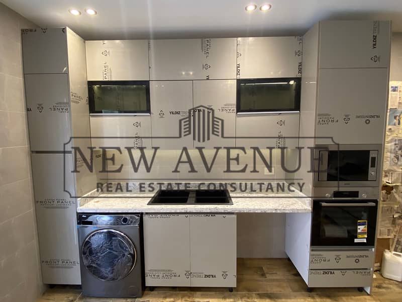 Luxury Standalone Villa for Rent in Patio 5 East Prime Location ultra super lux finishing and Fully Furnished with AC's - ready to move - Ansicht 5
