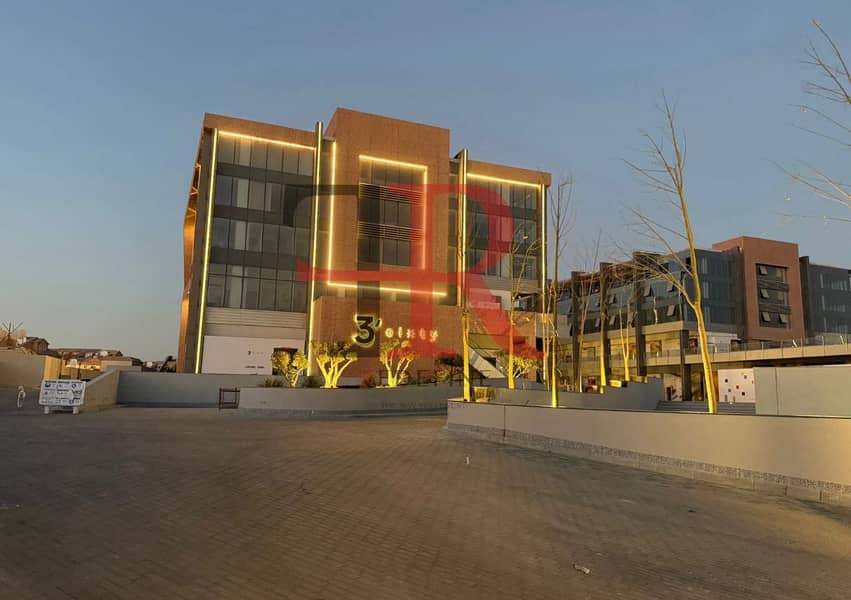 Clinic fully finished available for leasing in three sixty by LMD new cairo - Ansicht 2
