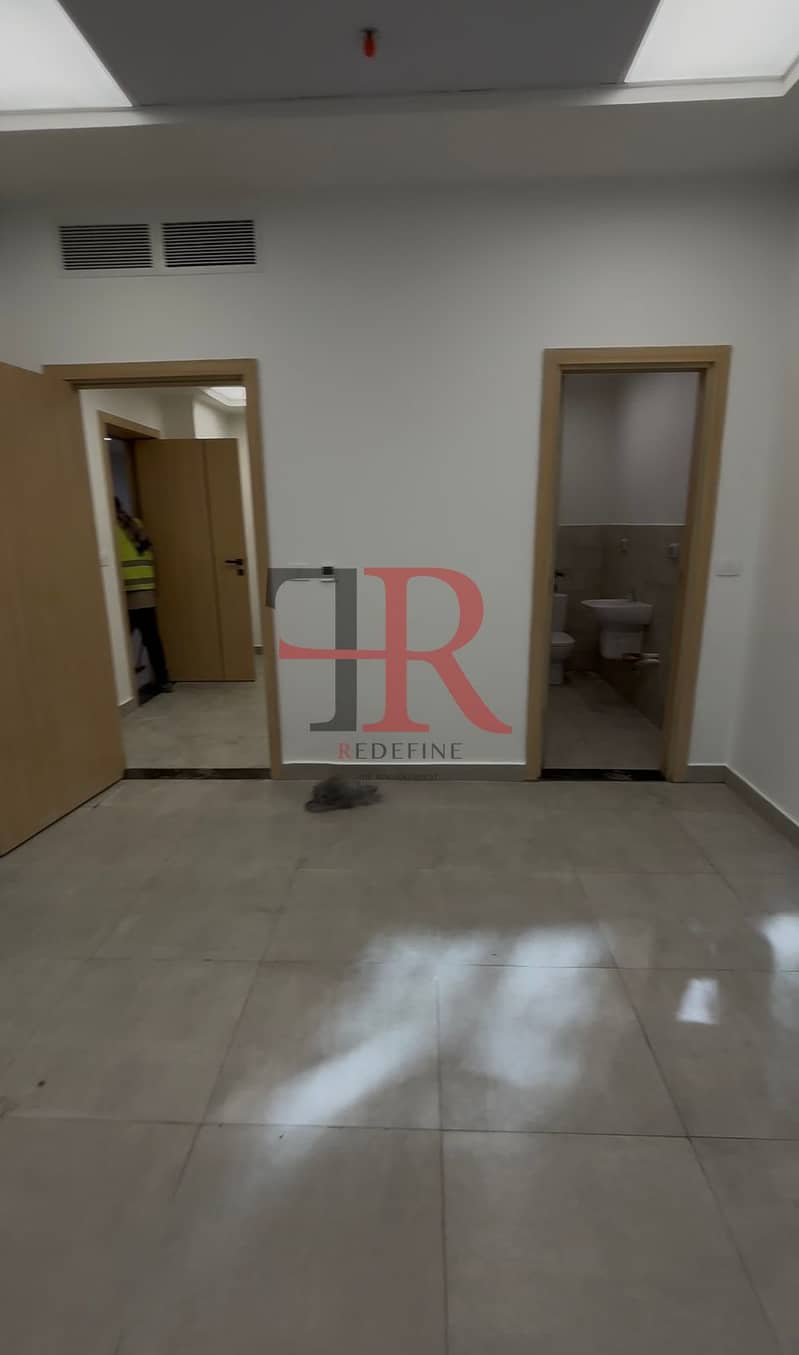 Clinic fully finished available for leasing in three sixty by LMD new cairo - Ansicht 6