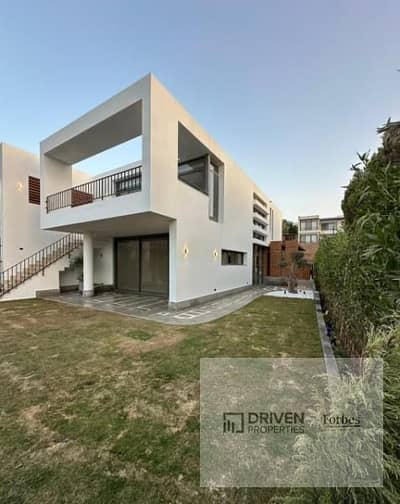 تاون هاوس 4 غرف نوم للبيع في الشيخ زايد، الجيزة - WhatsApp Image 2026-02-18 at 11.13. 02 AM (5). jpg