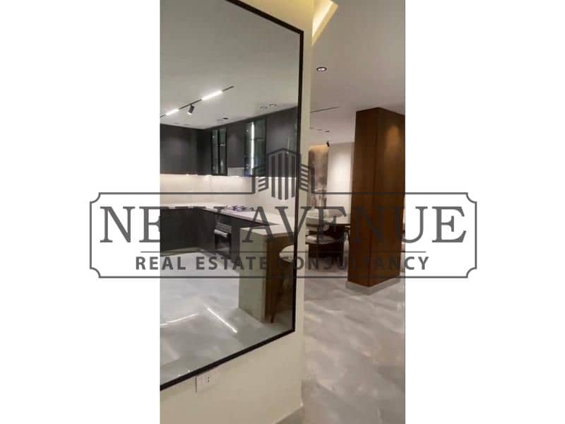 Ready to move fully finished with Kitchen cabinets and appliances facing north and first use 4 min from mivida and southern 90th - Widok 3