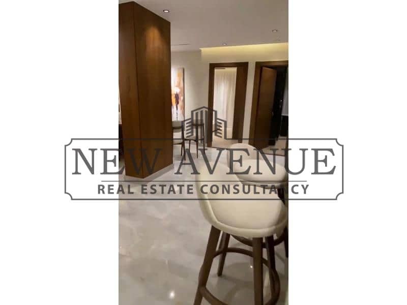 Ready to move fully finished with Kitchen cabinets and appliances facing north and first use 4 min from mivida and southern 90th - Więcej