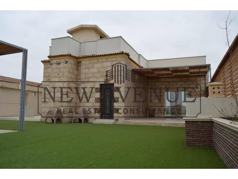 Ready to move 3BR Penthouse 250 sqm and 250 sqm Roof in El Nakhil Resort First Settlement Opposite El Nakhil Mall Reconciled - Więcej