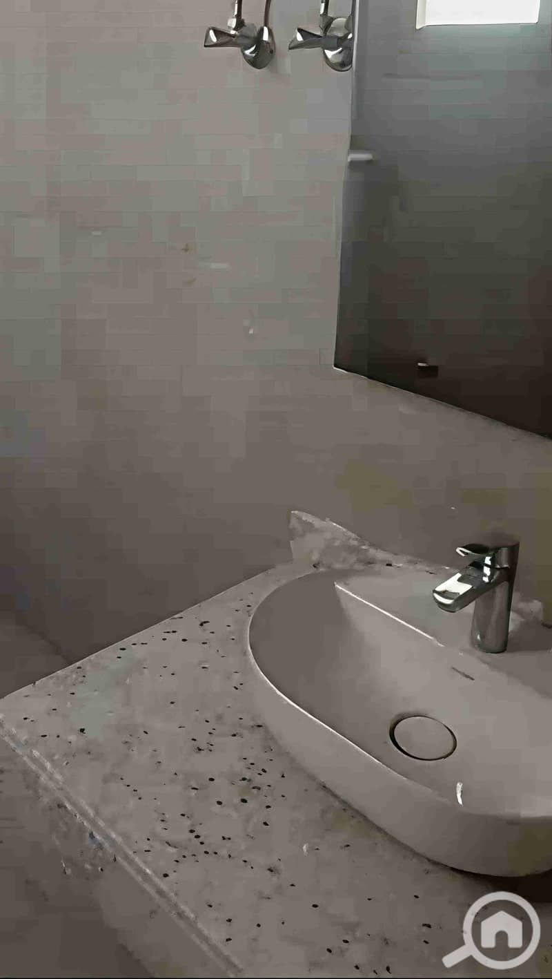 3 115497. jpg
