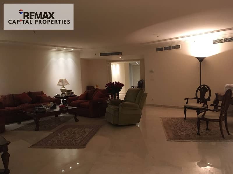 For rent, a luxury hotel apartment 380 m, Four Seasons Nile Plaza, directly on the Nile - Mehr