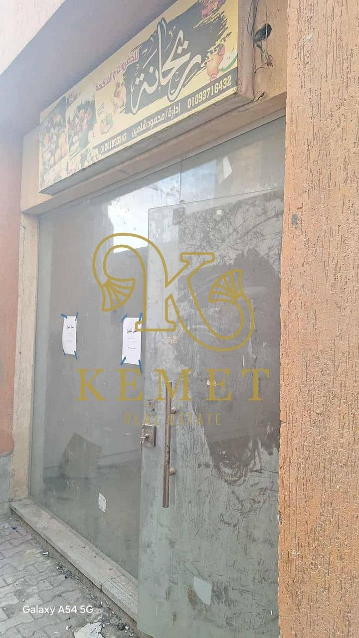 A retail store with immediate handover of 26m in Dar Misr Al-Andalus serving a high residential density at a special price. The activity is fruits and vegetables and it can be changed. – pohled 2