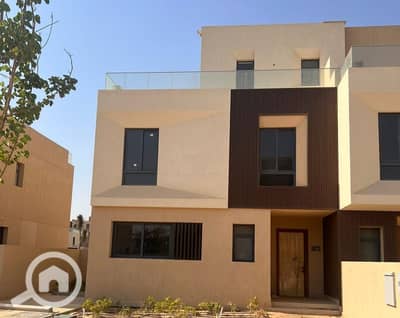 تاون هاوس 3 غرف نوم للبيع في الشيخ زايد، الجيزة - WhatsApp Image 2026-01-11 at 1.22. 37 PM. jpeg