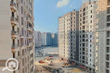 شقة 3 غرف نوم للبيع في سموحة، الإسكندرية - 01. jpg