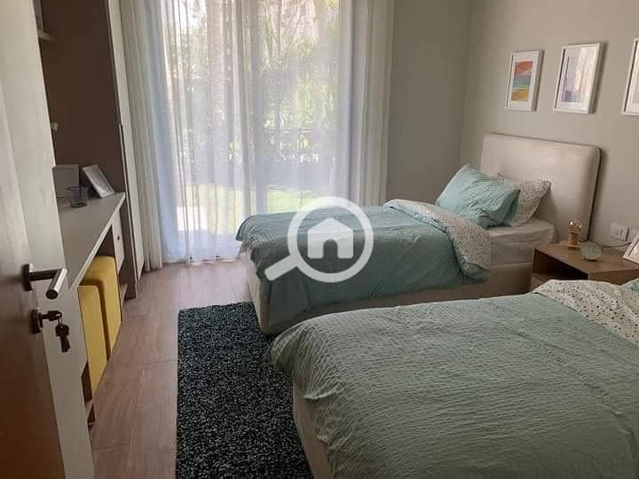 Distinctive apartment for sale ( fully finished with air conditioning ) with a 40% discount in a strategic location in ( Fifth Settlement ) - Więcej