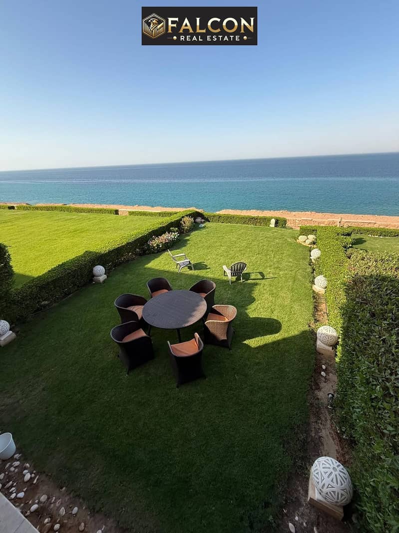 With a down payment of 600,000, a fully finished chalet is for sale, steps from the sea in Telal Ain Sokhna village, minutes from Porto - Ansicht 5