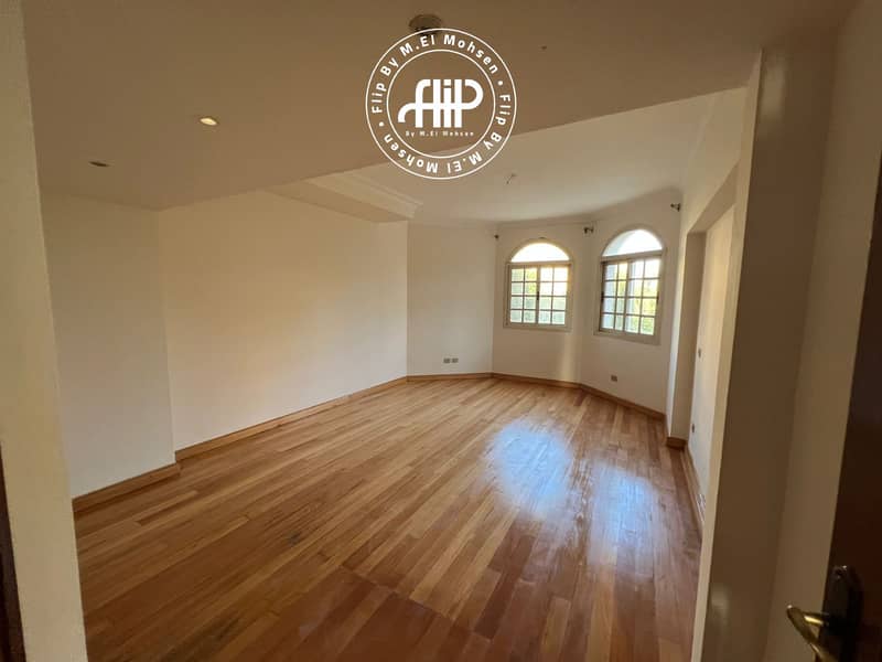 Villa Corner For Rent In Beverly Hills - Ansicht 4