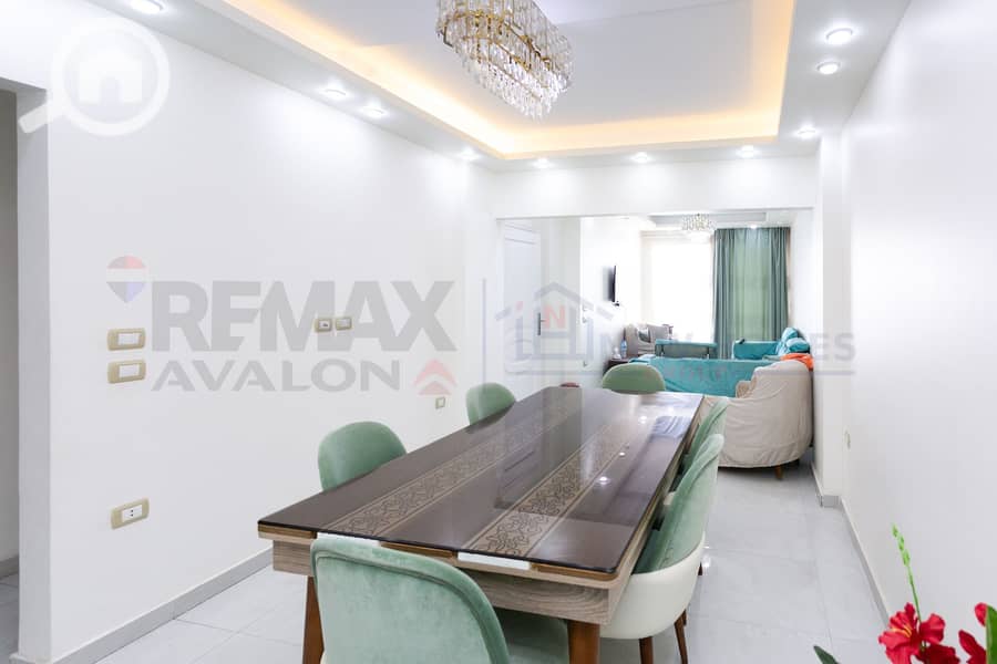 Apartment for sale 135 m Lorient (directly on the sea) – další
