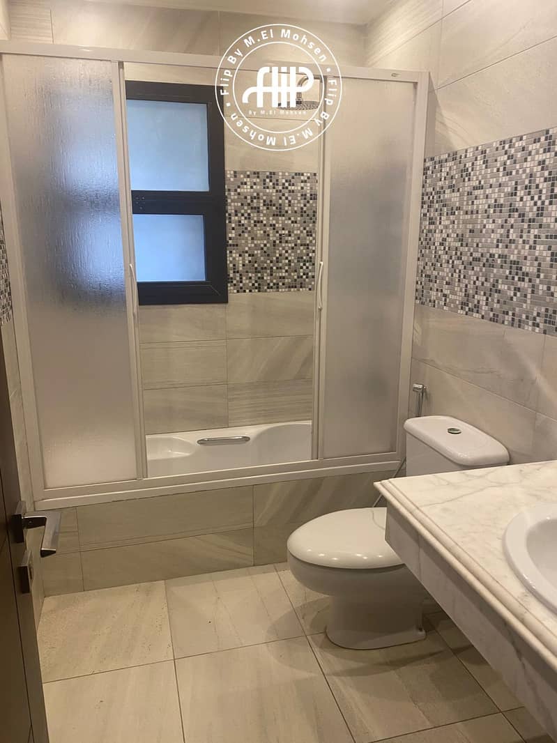 Penthouse For Sale In Westown - Mehr