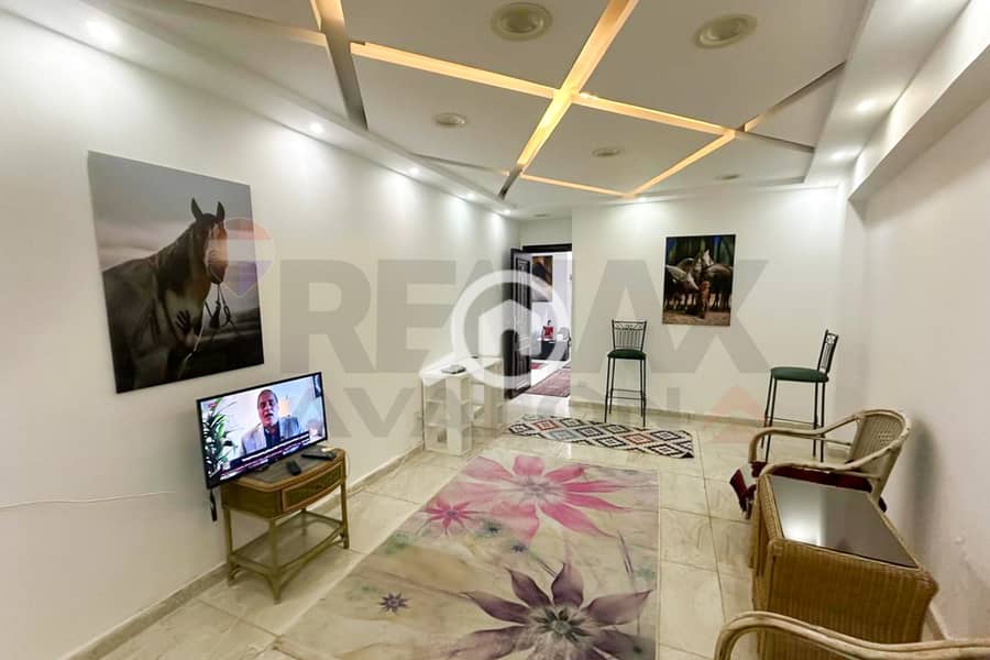 Apartment for sale in Al-Mandara (steps from the sea - side sea view) - Widok 3
