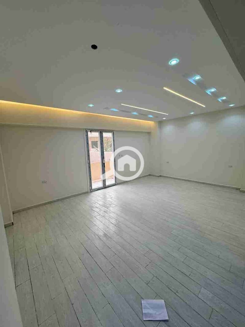 A property for sale in 6th of October, the second district, full floor area with a balcony. - Ansicht 4