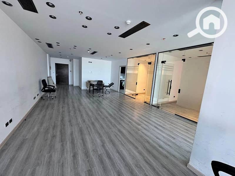 Office Space Available For Immediate Occupancy in The Portal Mall – pohled 3