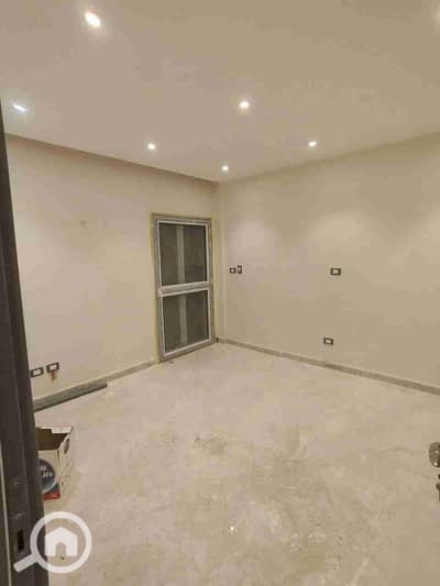 3 Bedroom Apartment for Rent in Sheikh Zayed, Giza - IMG-20260417-WA0078. jpg 3 Bedroom Apartment for Rent in Sheikh Zayed, Giza - IMG-20260417-WA0078. jpg
