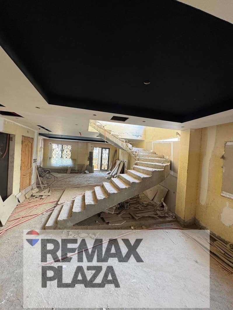 "Elite Living: 540m Triplex with Private Pool & Club House Near South 90th St. " - Ansicht 4