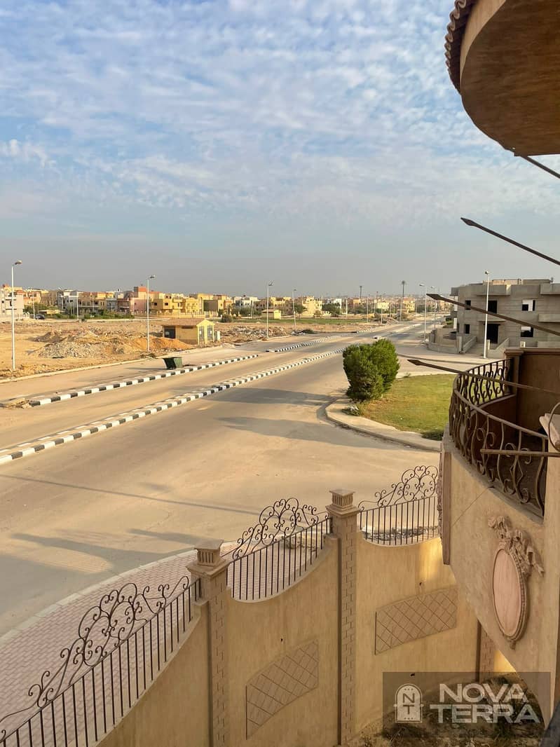 Twin House for Sale in District 9 – Sheikh Zayed (Exceptional Location) - Mehr