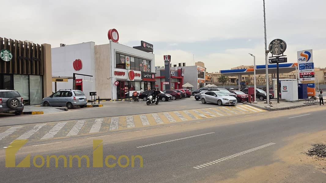 Shop for rent facing directly on Gamal Abdel Nasser Axis - Fifth Settlement, New Cairo - Widok 3
