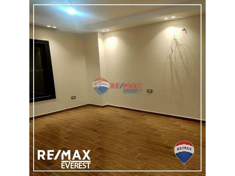 Apartment for Rent in 1st Touristic District – Private Entrance - Widok 4