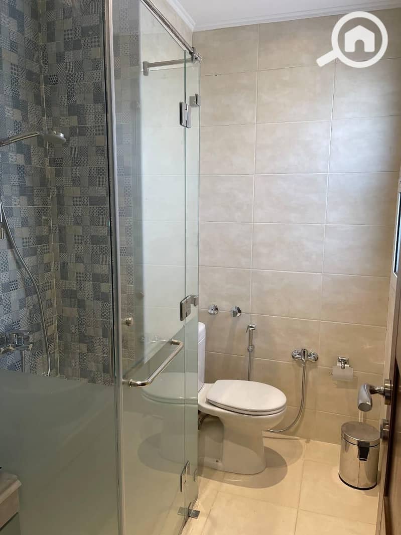 Townhouse for sale at an incredible price, 310 sq m, lowest price per meter, in Elshiekh zayed, Beverly Hills compound. - Więcej