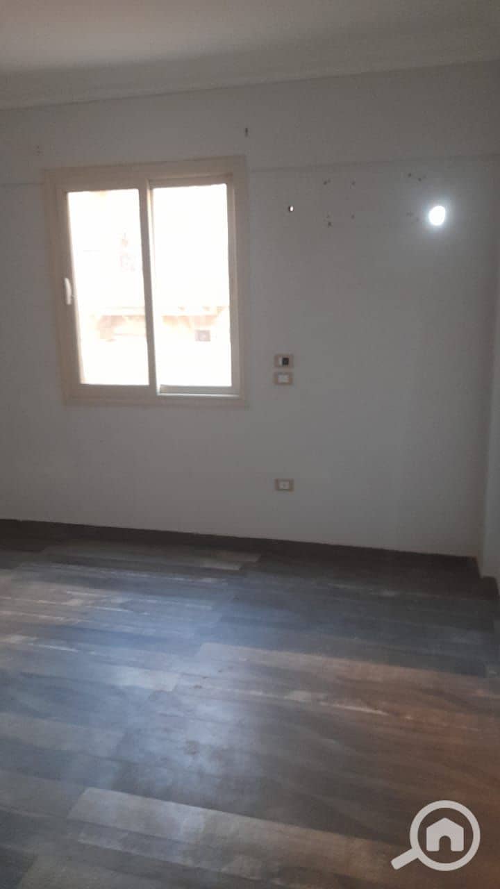 Duplex for rent with a private entrance, ideal for company owners, in the prestigious Al Banafseg Villas near Waterway, New Cairo - Widok 4