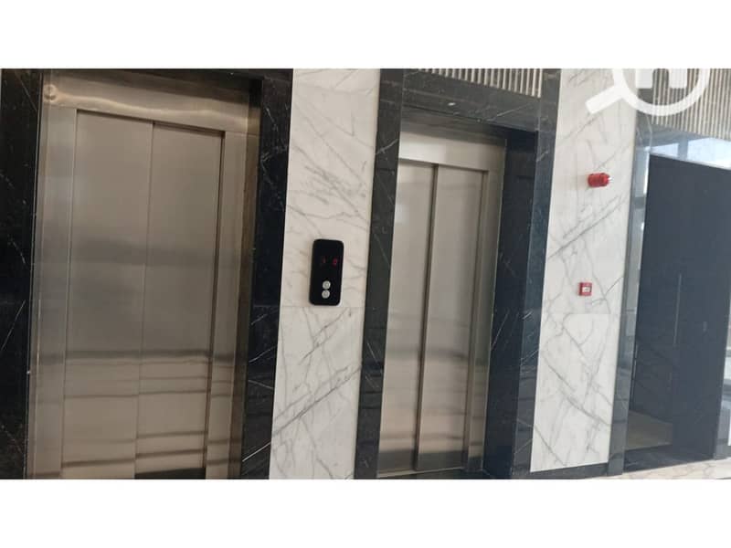Office 77 m with installments | prime location | for sale at The Ledge Mall – New Cairo, directly behind the American University in Cairo (AUC) - Ansicht 6