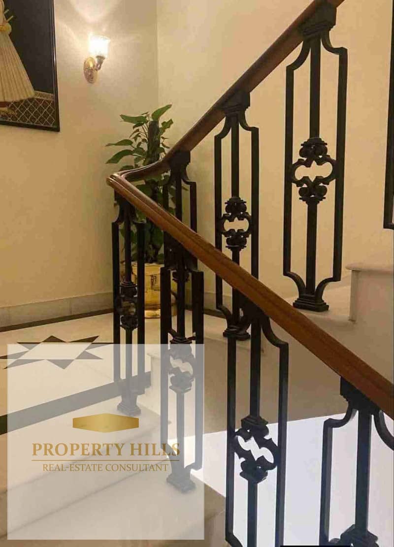 Sea view villa for sale in Al-Shorouk, ready for immediate occupancy. - Widok 3