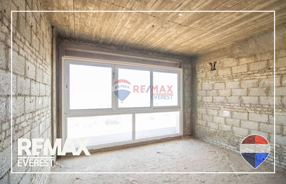 Corner Townhouse for Sale in Pyramids Hills – Ready to Move | Prime Location – další