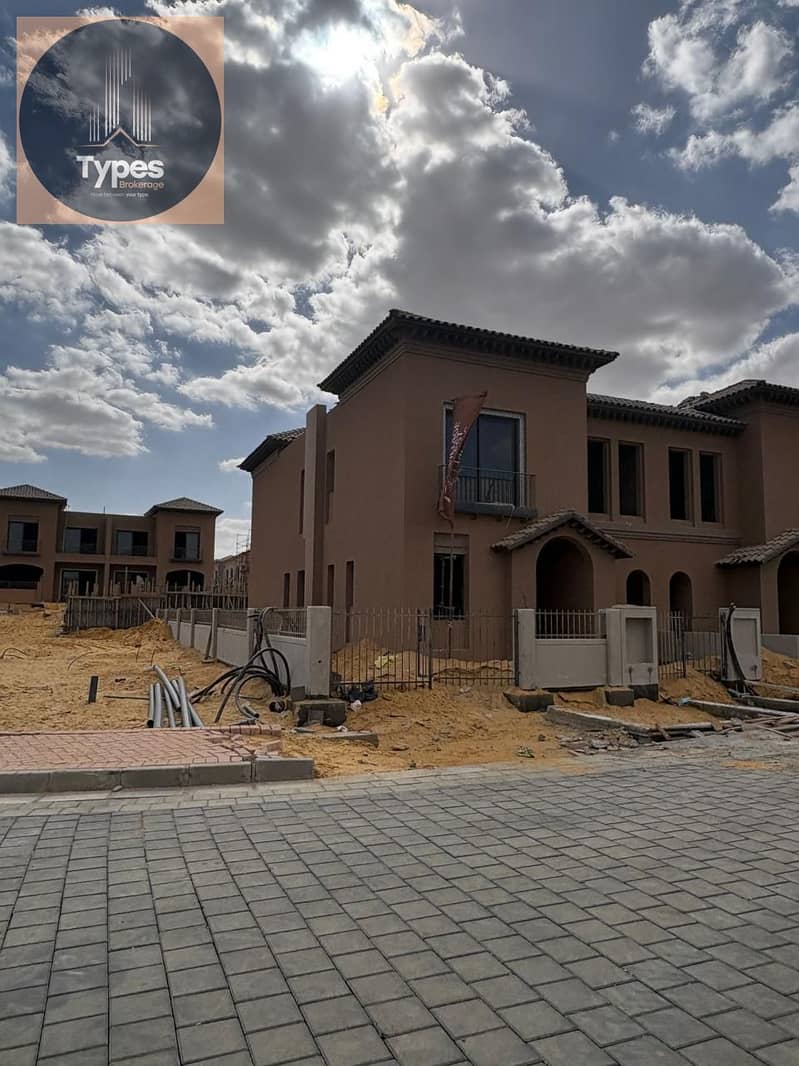 Corner townhouse villa for sale, ready for immediate occupancy, in the heart of Sheikh Zayed, next to Royal City Compound and Cairo Gate Compound by E - Ansicht 5